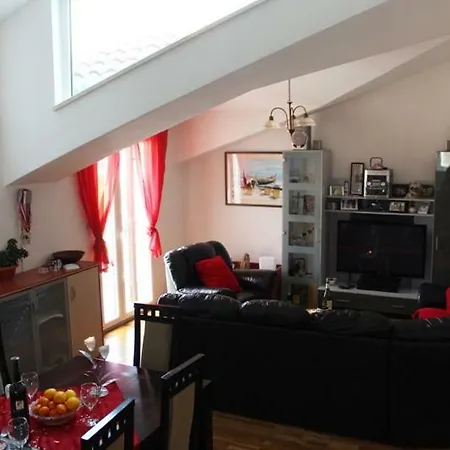 Jure Apartamento Supetar